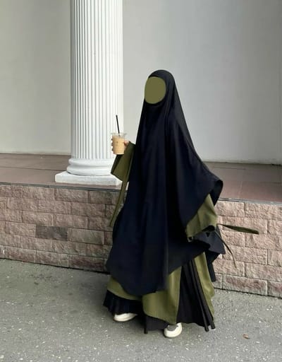 Ensemble 3 pièces jupe+haut fante long+ khimar