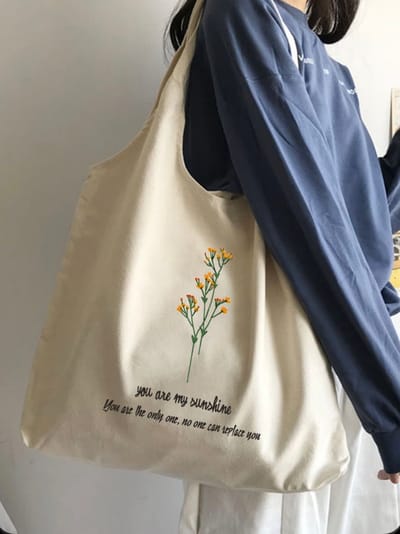 Tote bag personnalisée (à vous le choix de la personnalisation)